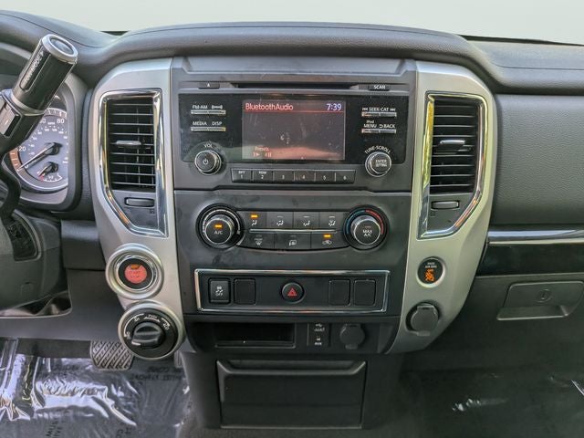2018 Nissan Titan SV