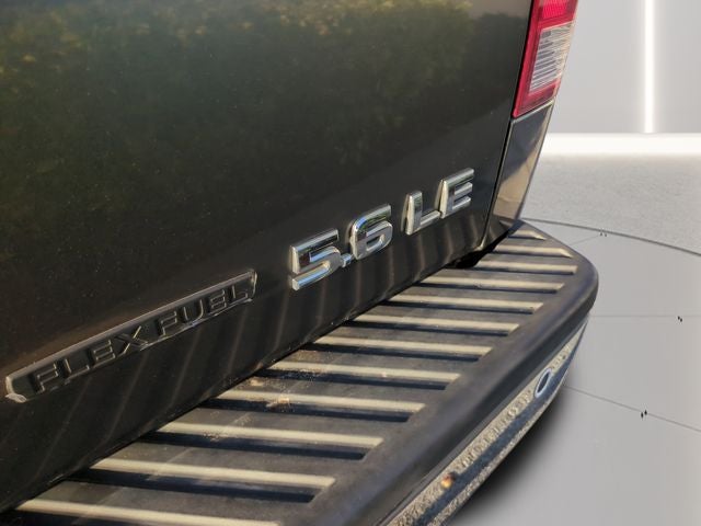 2010 Nissan Titan LE