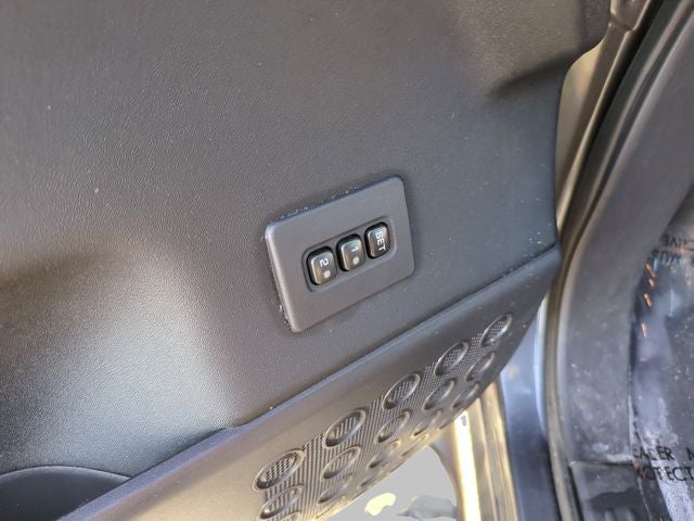 2010 Nissan Titan LE