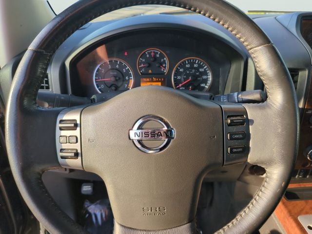 2010 Nissan Titan LE