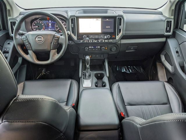 2025 Nissan Frontier SL