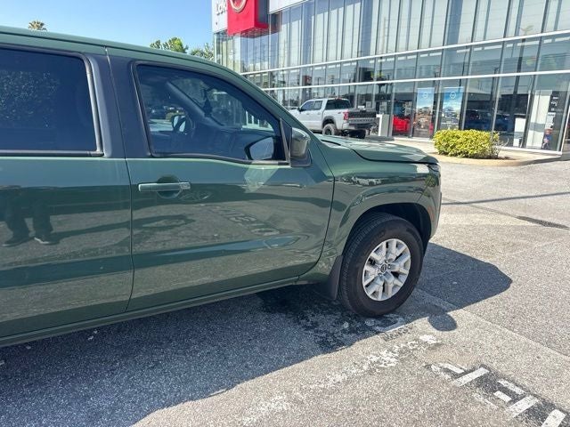2022 Nissan Frontier SV