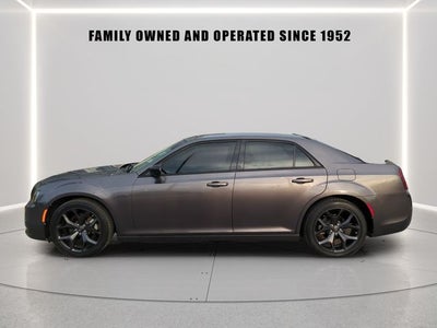 2023 Chrysler 300 Touring