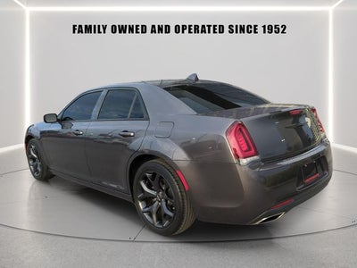 2023 Chrysler 300 Touring