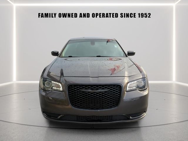 2023 Chrysler 300 Touring