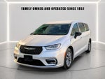2024 Chrysler Pacifica Select