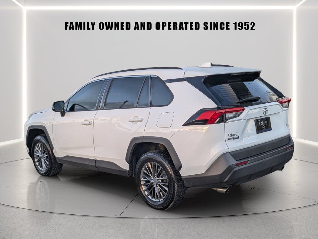 2021 Toyota RAV4 LE