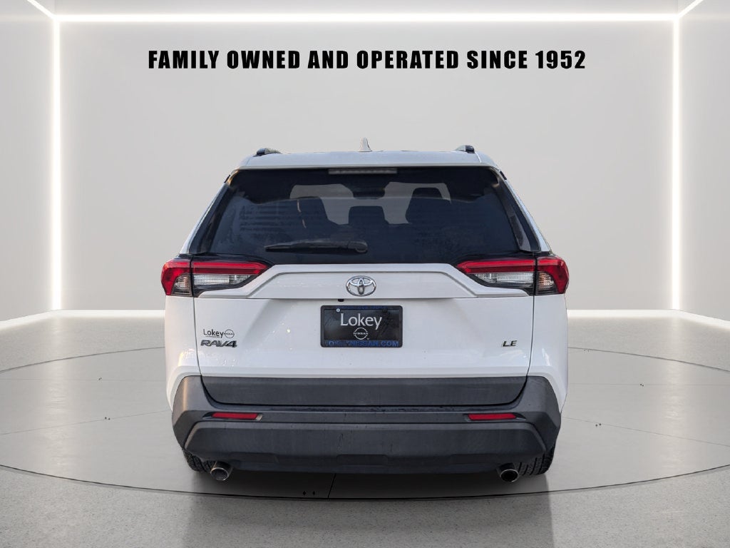 2021 Toyota RAV4 LE