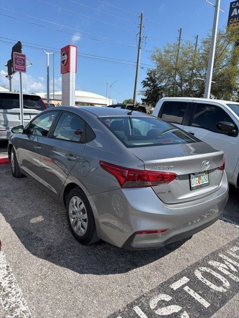 2022 Hyundai Accent SE