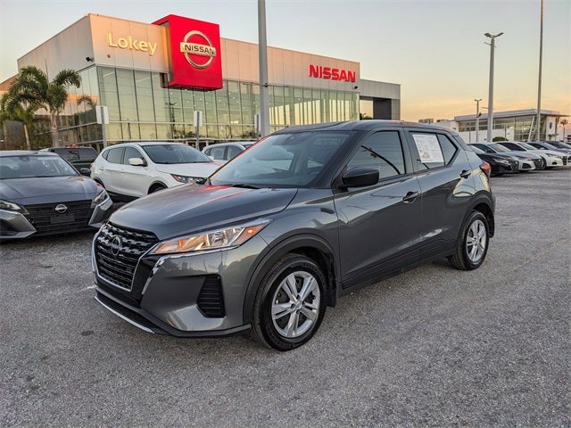 2025 Nissan Kicks Play S