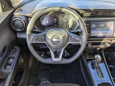 2022 Nissan Kicks SV