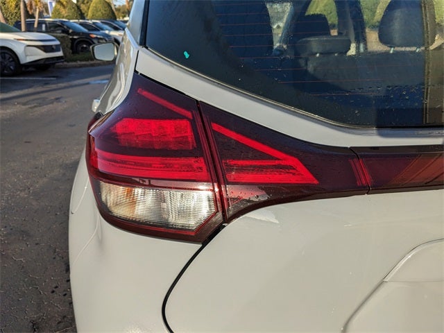 2022 Nissan Kicks SV