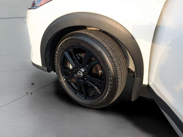 2024 Nissan Kicks SR Premium