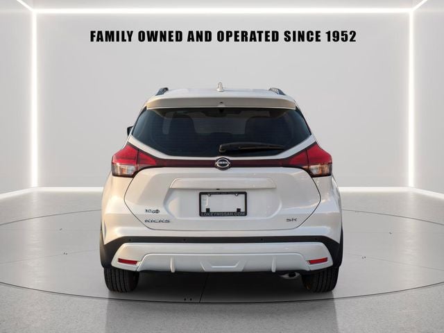 2024 Nissan Kicks SR Premium