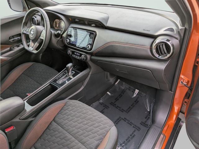 2021 Nissan Kicks SR