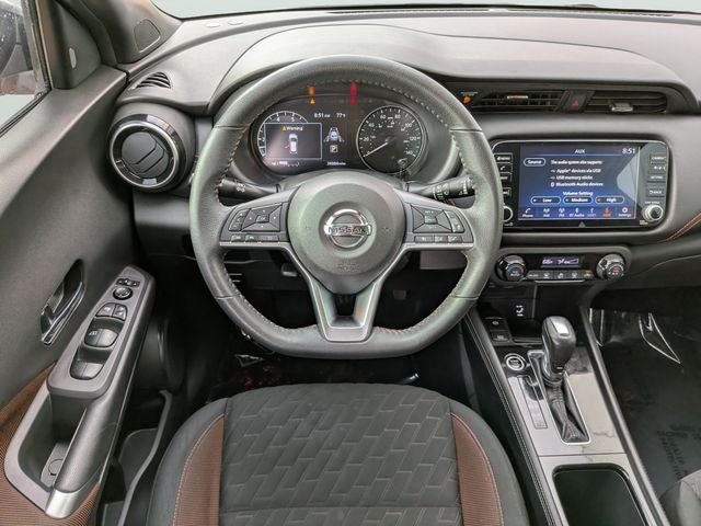 2021 Nissan Kicks SR