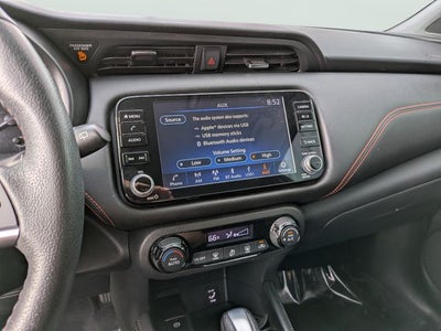 2021 Nissan Kicks SR