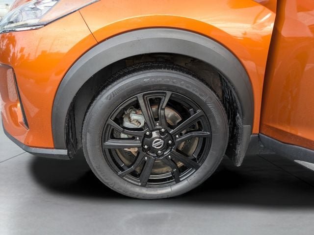 2021 Nissan Kicks SR