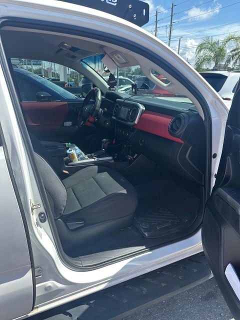 2017 Toyota Tacoma SR5 V6