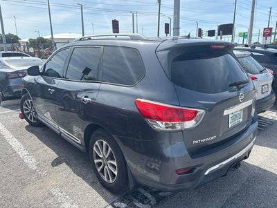 2014 Nissan Pathfinder SL