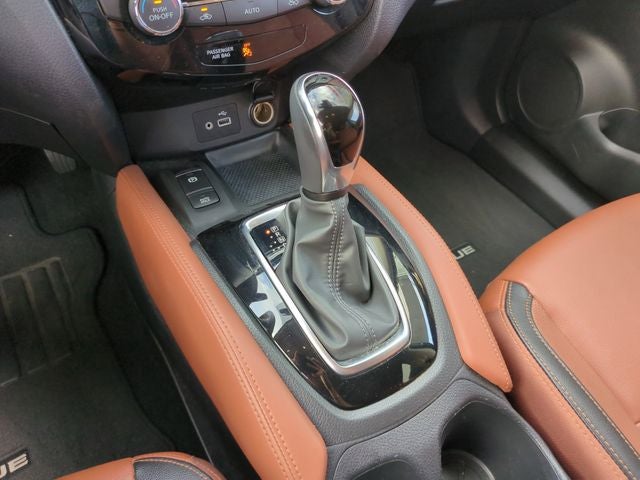 2019 Nissan Rogue SL **Platinum Reserve Interior**