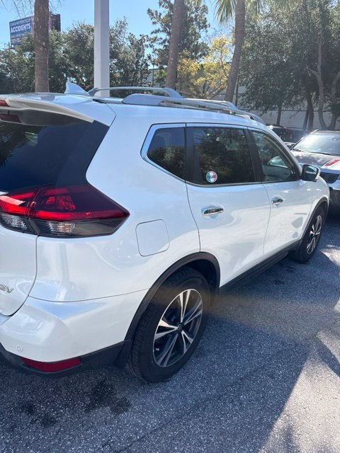 2020 Nissan Rogue SV