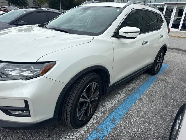 2017 Nissan Rogue SL
