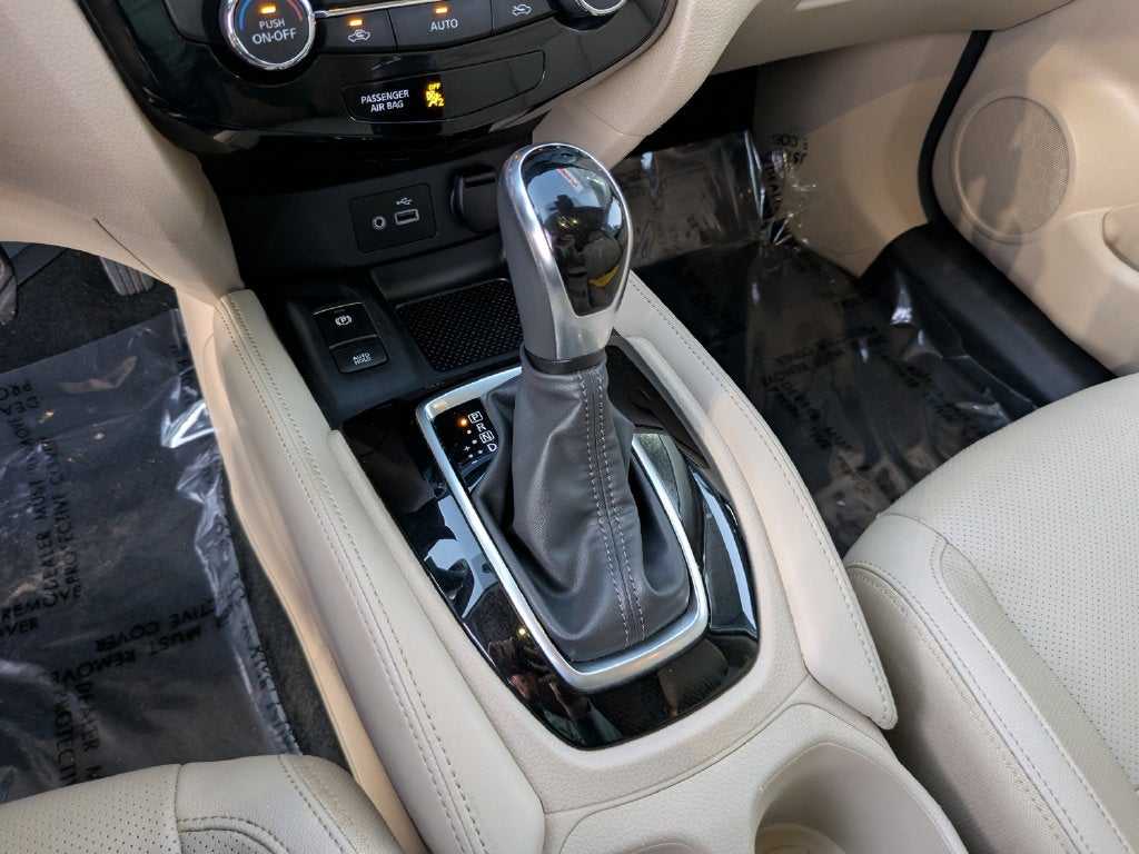 2020 Nissan Rogue SL