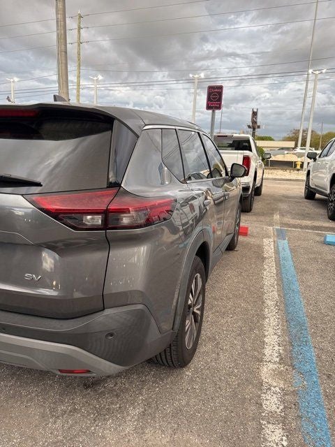 2021 Nissan Rogue SV