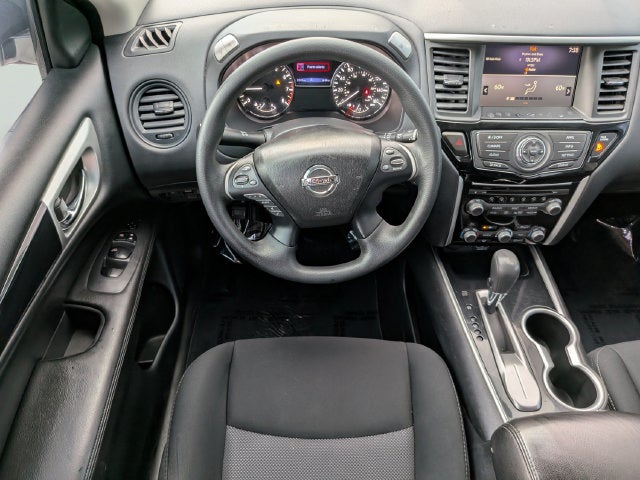 2020 Nissan Pathfinder S