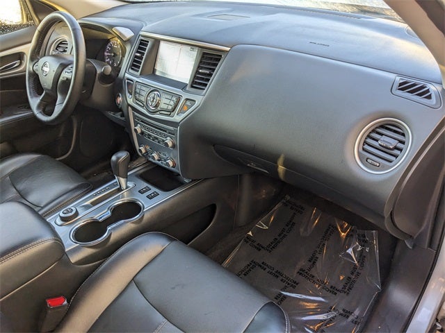 2020 Nissan Pathfinder SL