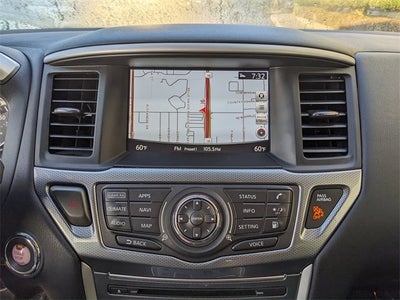 2020 Nissan Pathfinder SL