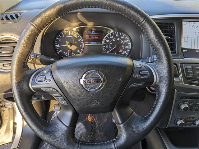 2020 Nissan Pathfinder SL