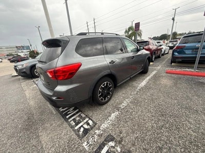 2019 Nissan Pathfinder SV