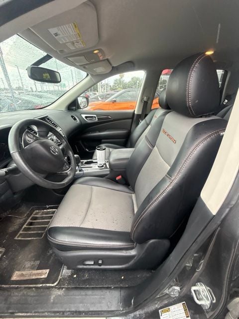 2019 Nissan Pathfinder SV