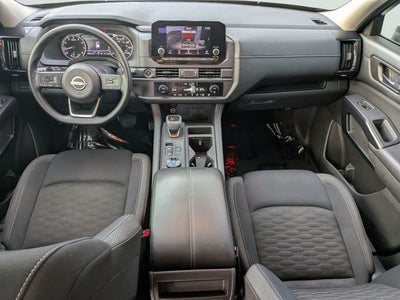 2023 Nissan Pathfinder S