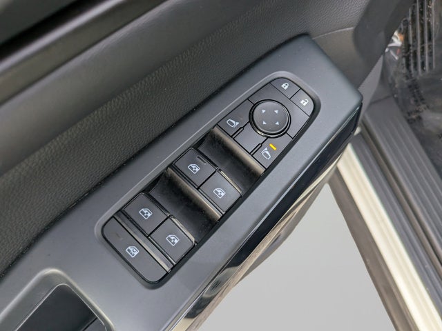 2023 Nissan Pathfinder S