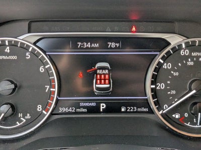 2024 Nissan Pathfinder SV