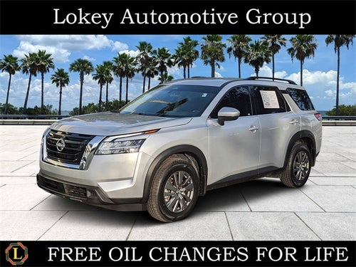 2022 Nissan Pathfinder SV