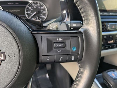 2022 Nissan Pathfinder SV