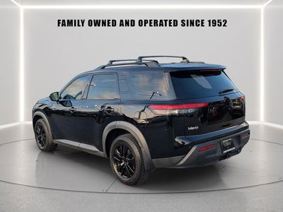 2022 Nissan Pathfinder SV