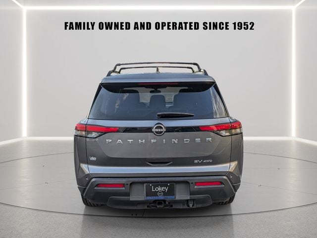 2022 Nissan Pathfinder SV