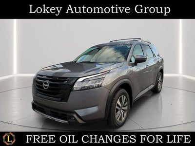 2023 Nissan Pathfinder SL