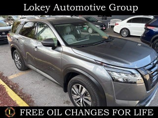 2023 Nissan Pathfinder SL