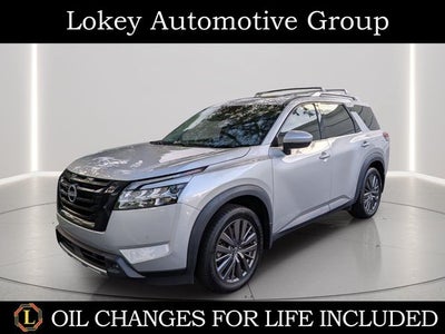 2023 Nissan Pathfinder SL