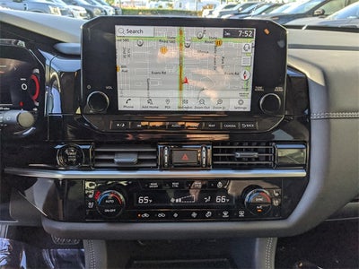 2025 Nissan Pathfinder Platinum