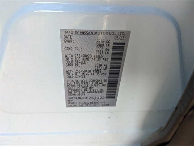 2025 Nissan Pathfinder Platinum