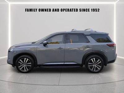 2023 Nissan Pathfinder Platinum