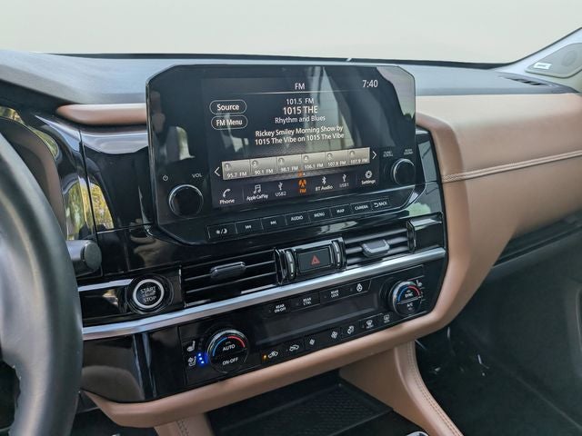2023 Nissan Pathfinder Platinum