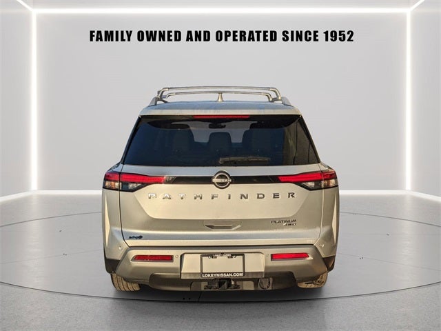 2025 Nissan Pathfinder Platinum